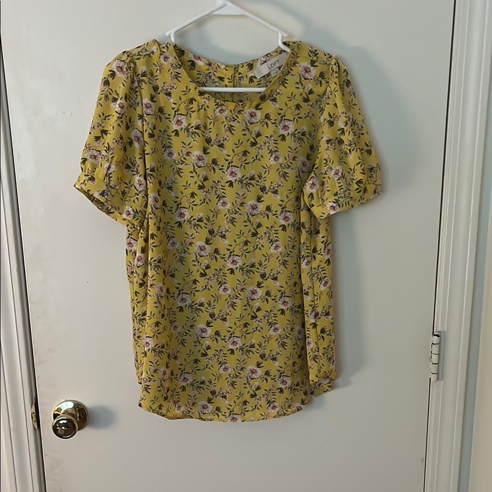 Loft Floral Women's Short Sleeve Top -Size PM